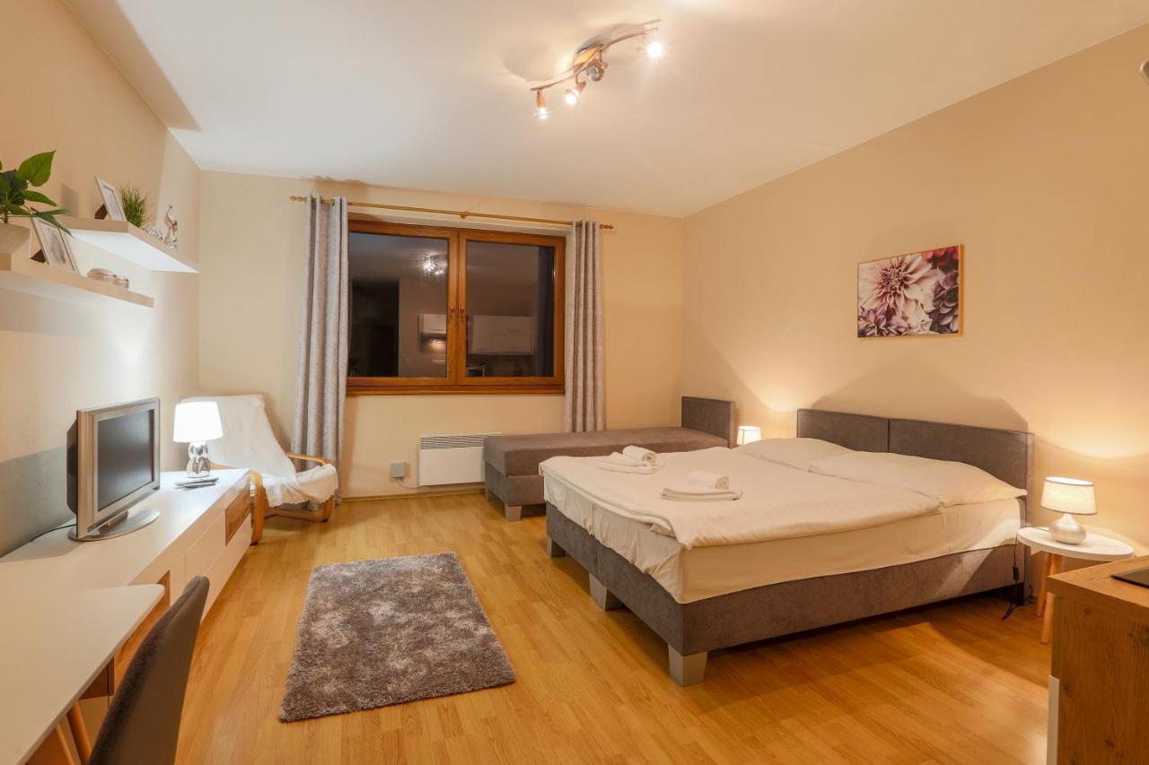 Apartmanovy Dom Fatrapark 1 S Wellness - Hlavna Recepcia Ruzomberok Buitenkant foto