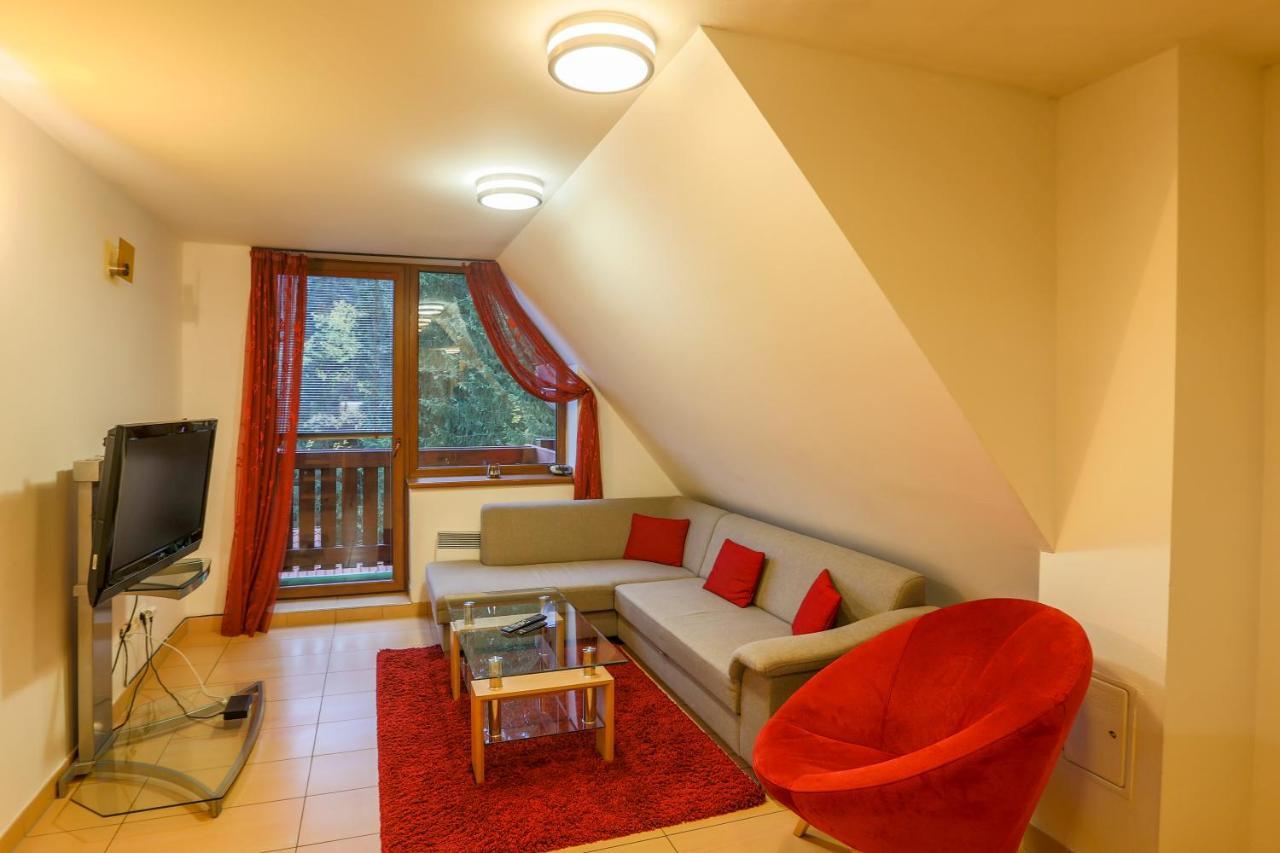 Apartmanovy Dom Fatrapark 1 S Wellness - Hlavna Recepcia Ruzomberok Buitenkant foto