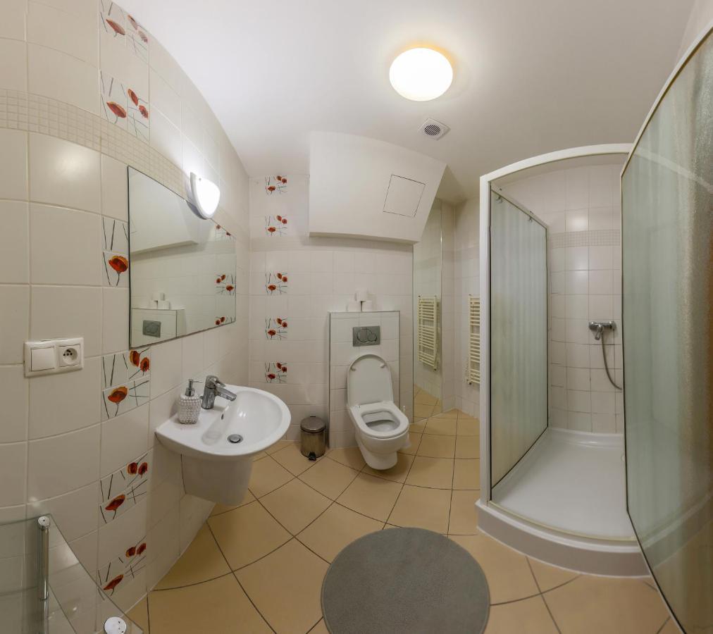 Apartmanovy Dom Fatrapark 1 S Wellness - Hlavna Recepcia Ruzomberok Buitenkant foto