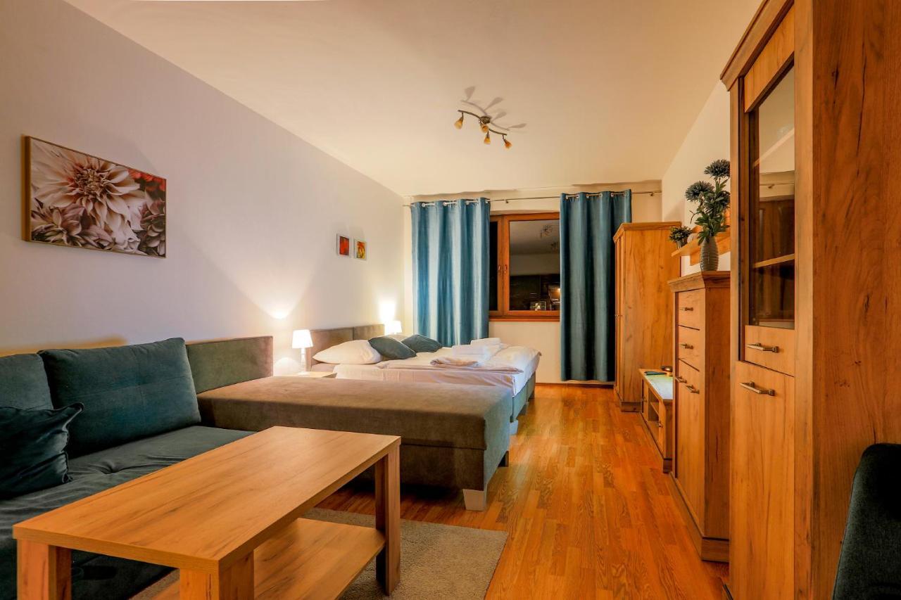 Apartmanovy Dom Fatrapark 1 S Wellness - Hlavna Recepcia Ruzomberok Buitenkant foto