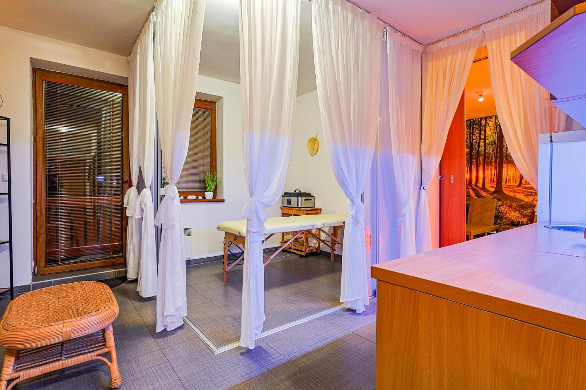 Apartmanovy Dom Fatrapark 1 S Wellness - Hlavna Recepcia Ruzomberok Buitenkant foto